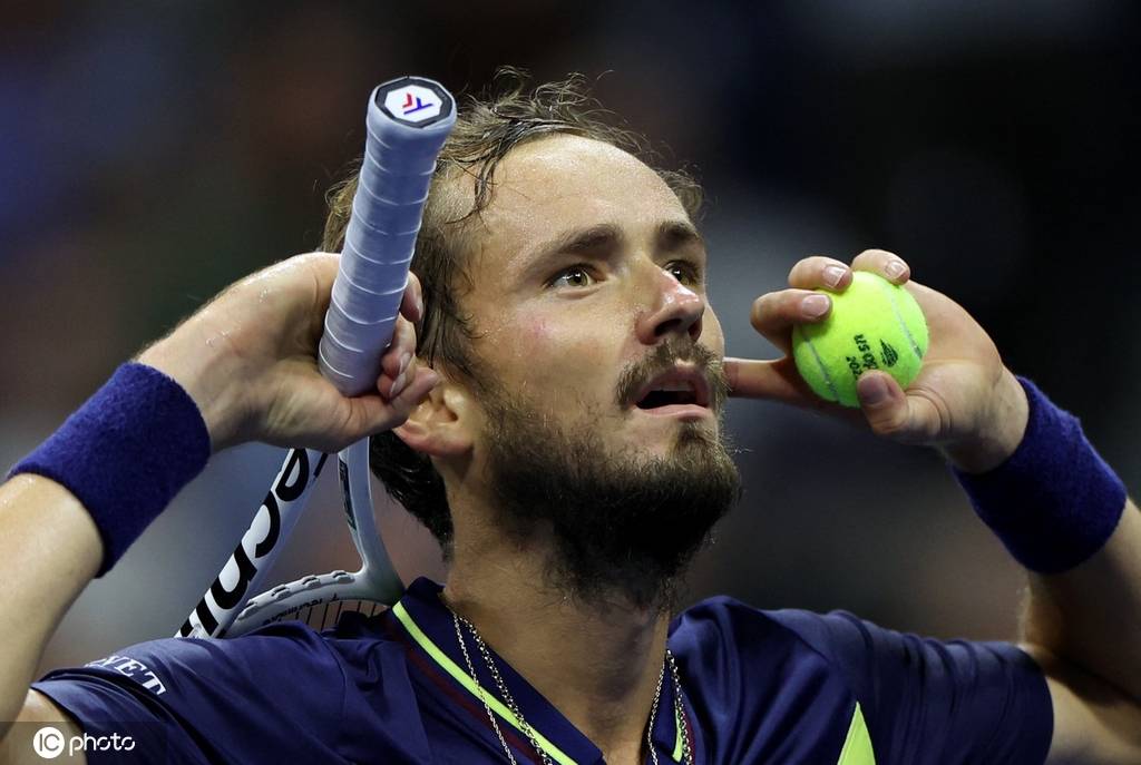 菲斯止步八 菲斯止步八