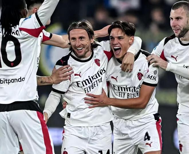 N的热身服 N的热身服